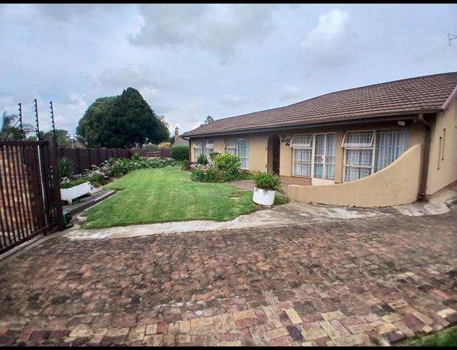 4 BEDROOM HOUSE FOR SALE IN LODEYKO